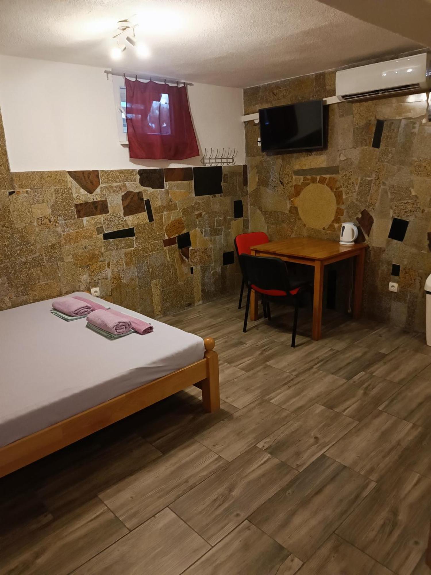 Rooms- Denis Gasthuis 3*