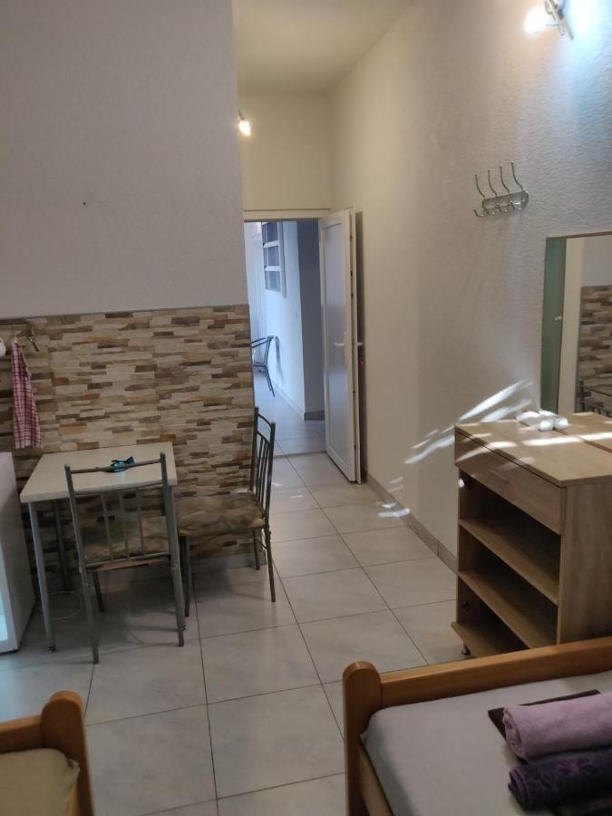 Rooms- Denis Penzion 3*