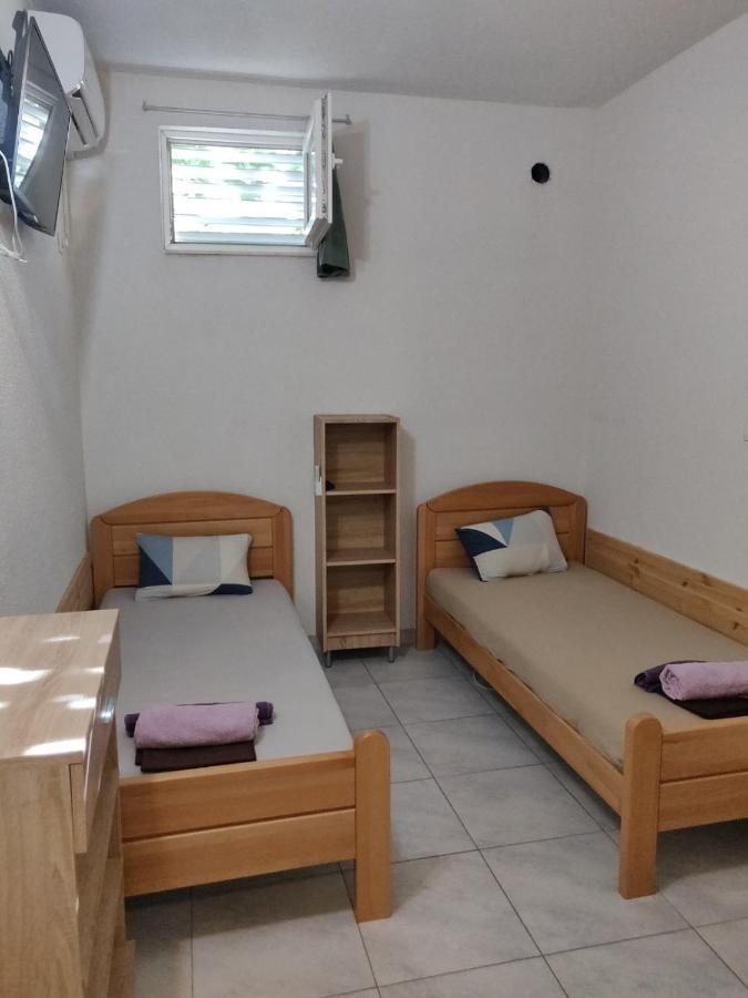 Rooms- Denis Penzion Split